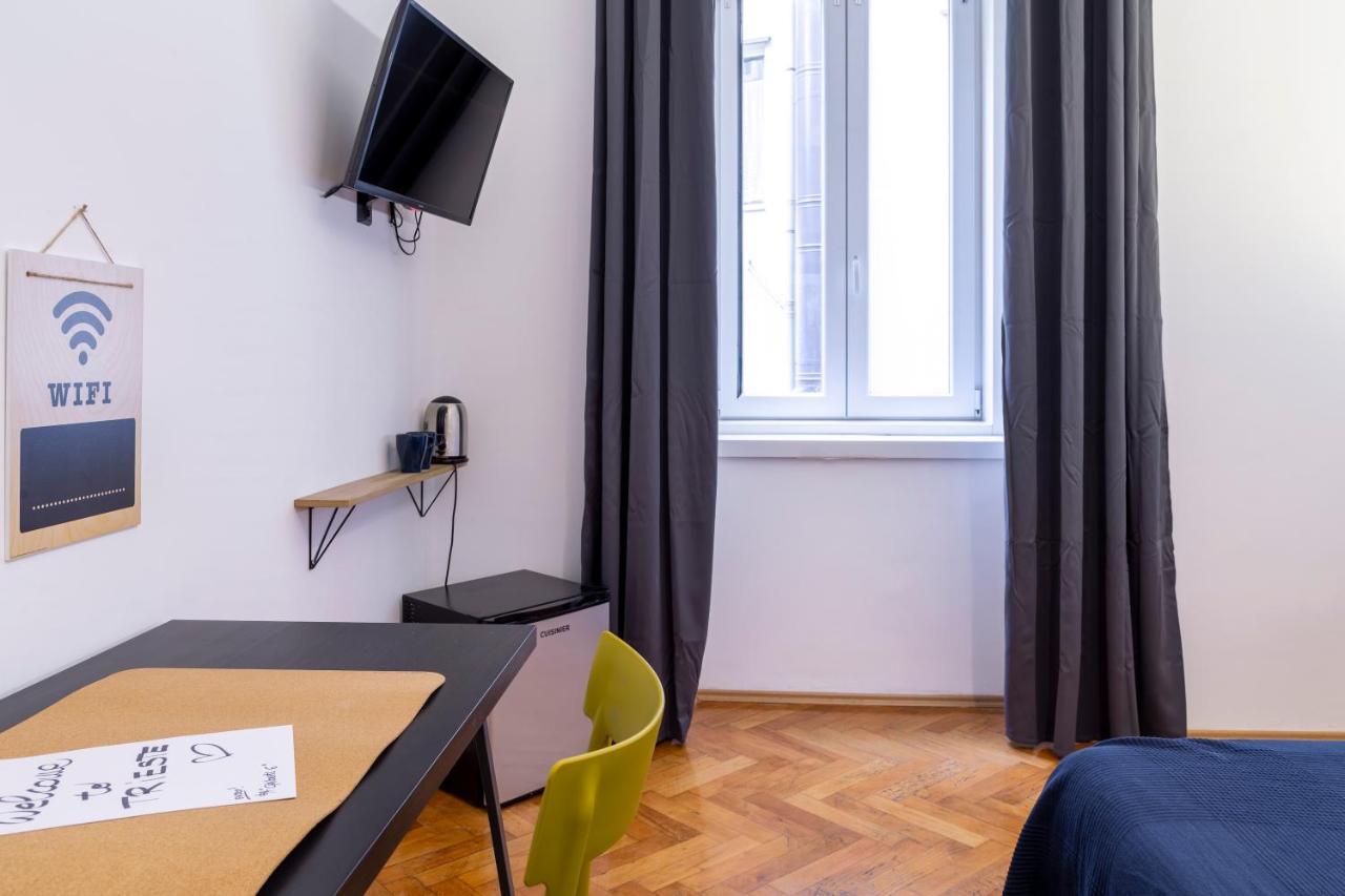 Pregiata Camera Con Bagno Privato - Blu Di Persia ترييستي المظهر الخارجي الصورة