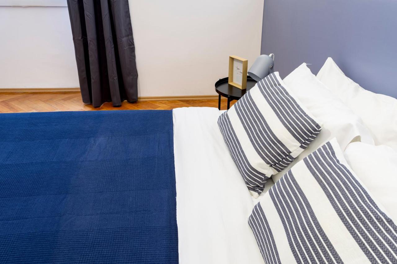 Pregiata Camera Con Bagno Privato - Blu Di Persia ترييستي المظهر الخارجي الصورة